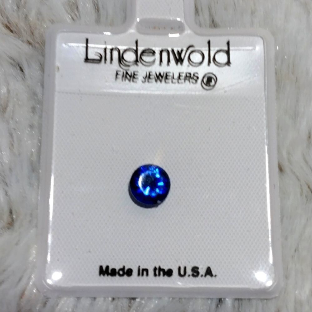 Lindenwold single stone,blue. In original packaging